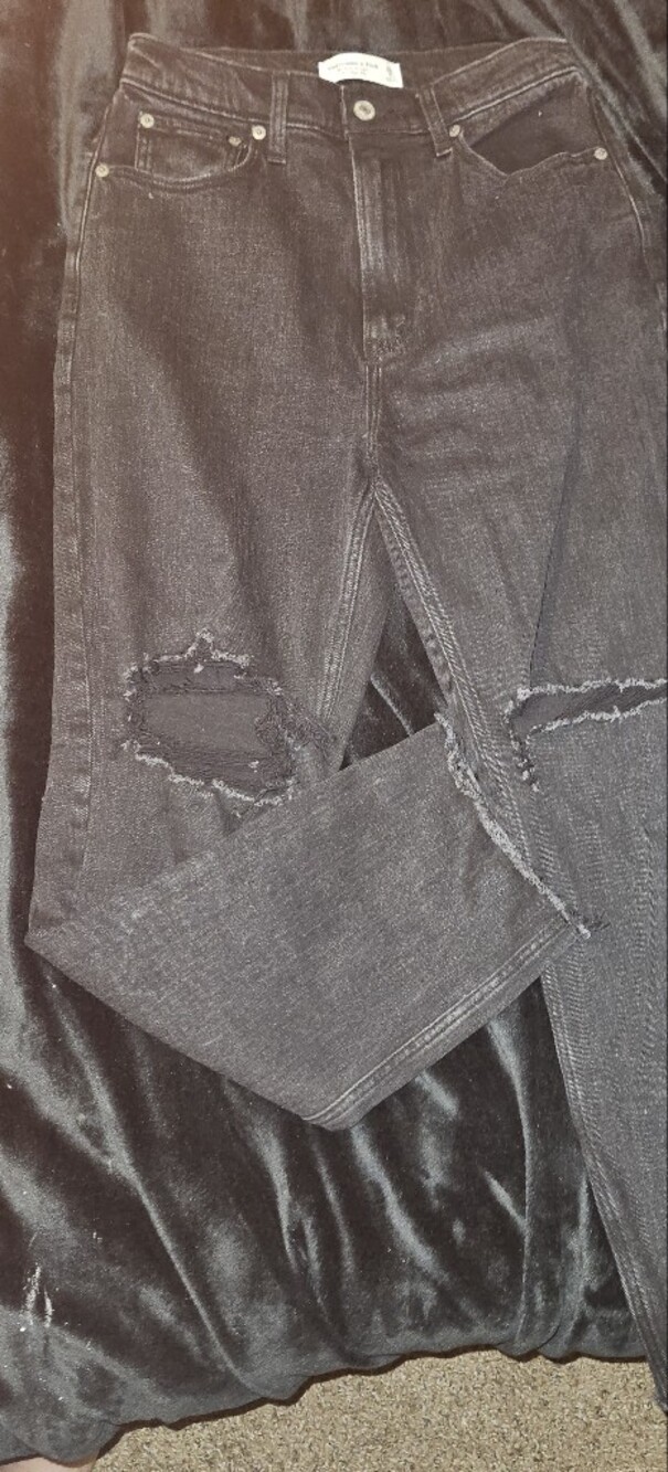 Abercrombie & Fitch Black Skinny Jeans with Distressed Knees